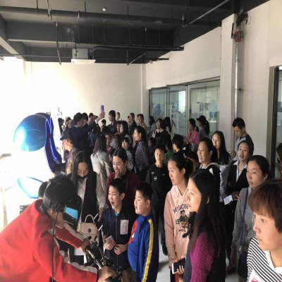 vr游戲設(shè)備有哪些，vr體驗(yàn)館加盟得多少錢？